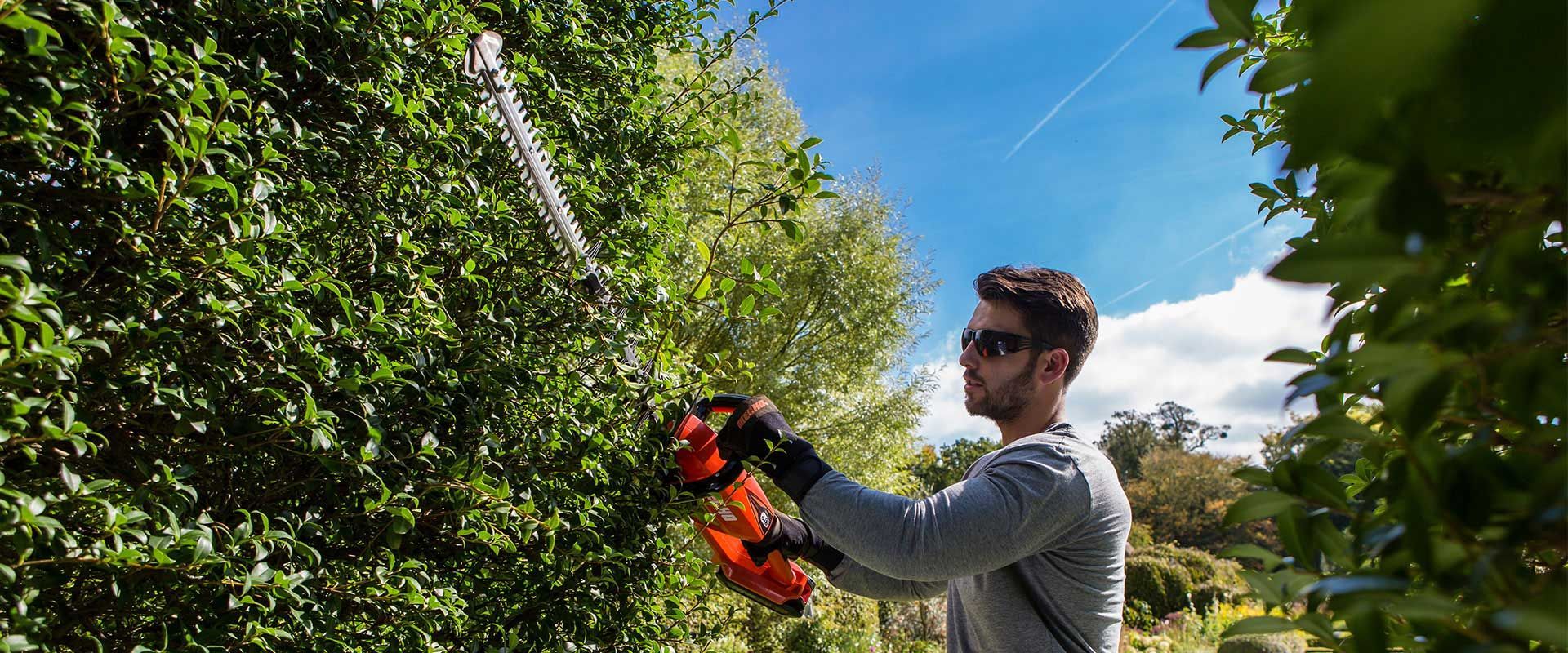 Battery Hedge Trimmers