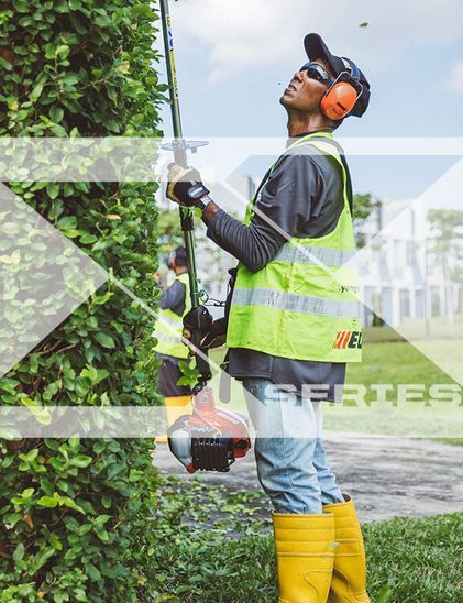 X Series Hedge Trimmers