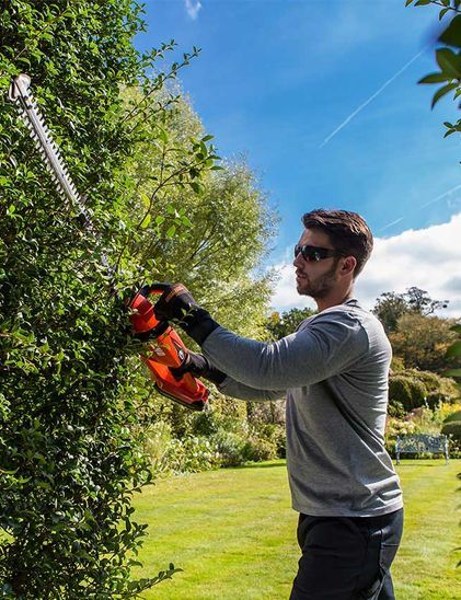 Battery Hedge Trimmers