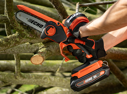 ECHO Launches the DHS-3006 Battery-Powered Pruning Saw